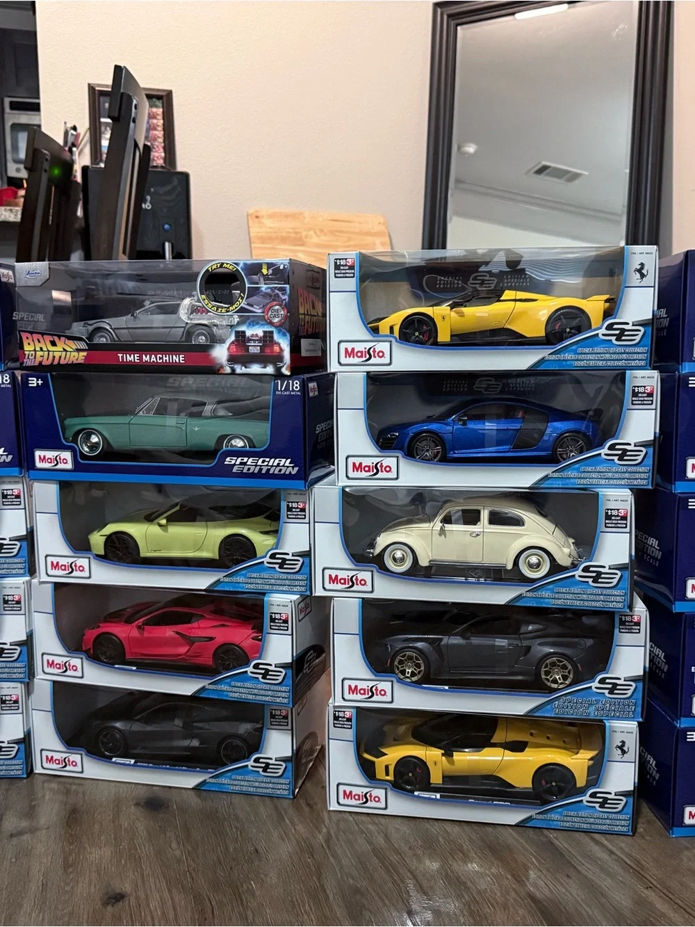 1:18 scale maisto model cars